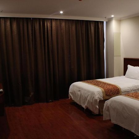 Gemei Hotel Luoyang Longmen High-Speed Railway Station Екстериор снимка
